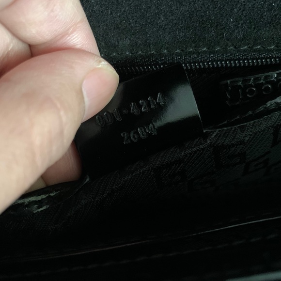 Gucci Handbag - Picture 13 of 14